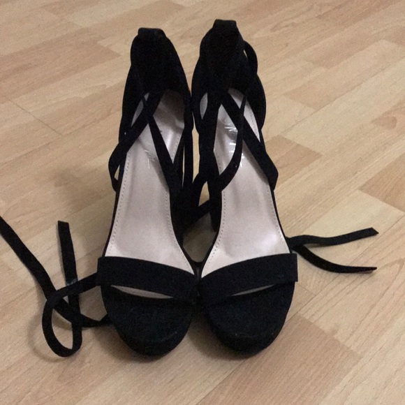 Nasty Gal Shoes - Nasty Gal red rose heels size 39